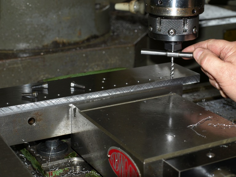 12-No-982-smoothing-plane-tapping-workholding-jig
